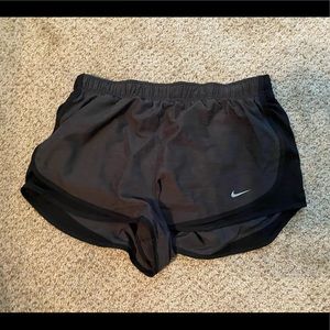 NWOT Women’s Nike Shorts Large